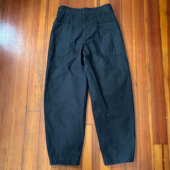Everlane The Fatigue Barrel Pant 4 black organic cotton & linen - Picture 2 of 9